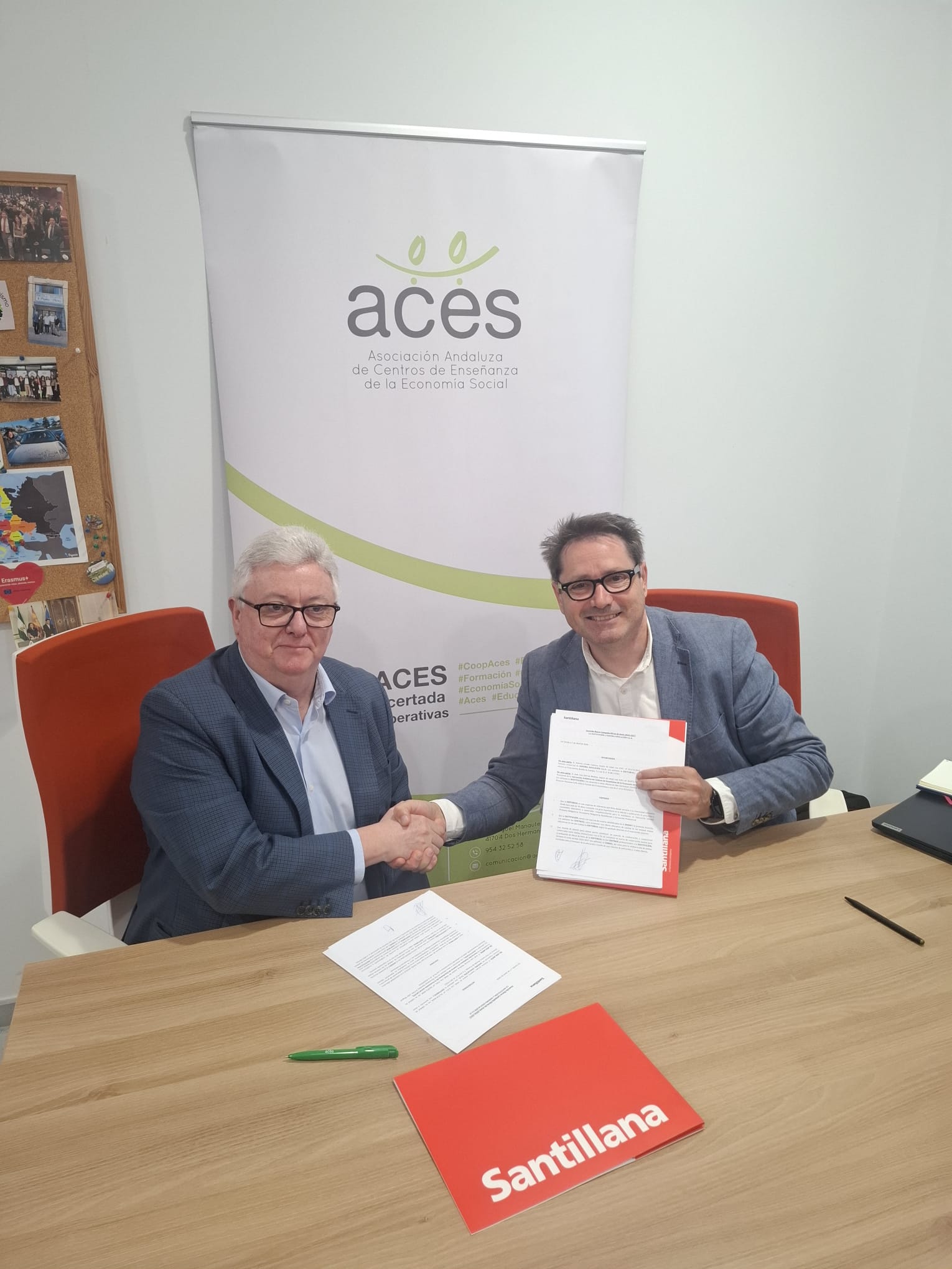 Firma acuerdo colaboración Santilla y ACES-Andalucía